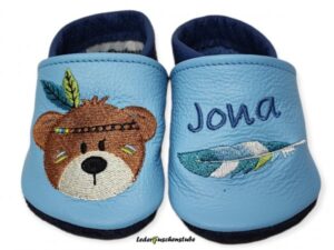 Indibär & großer Feder