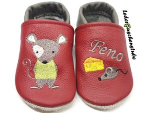 Mausjunge Namen mit Maus und Käse