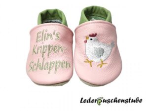 Krippen-Schlappen Huhn läuft